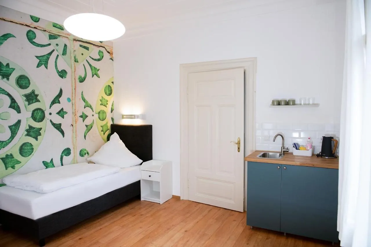 Aparthotel Villa Elon Fuerth 0*,