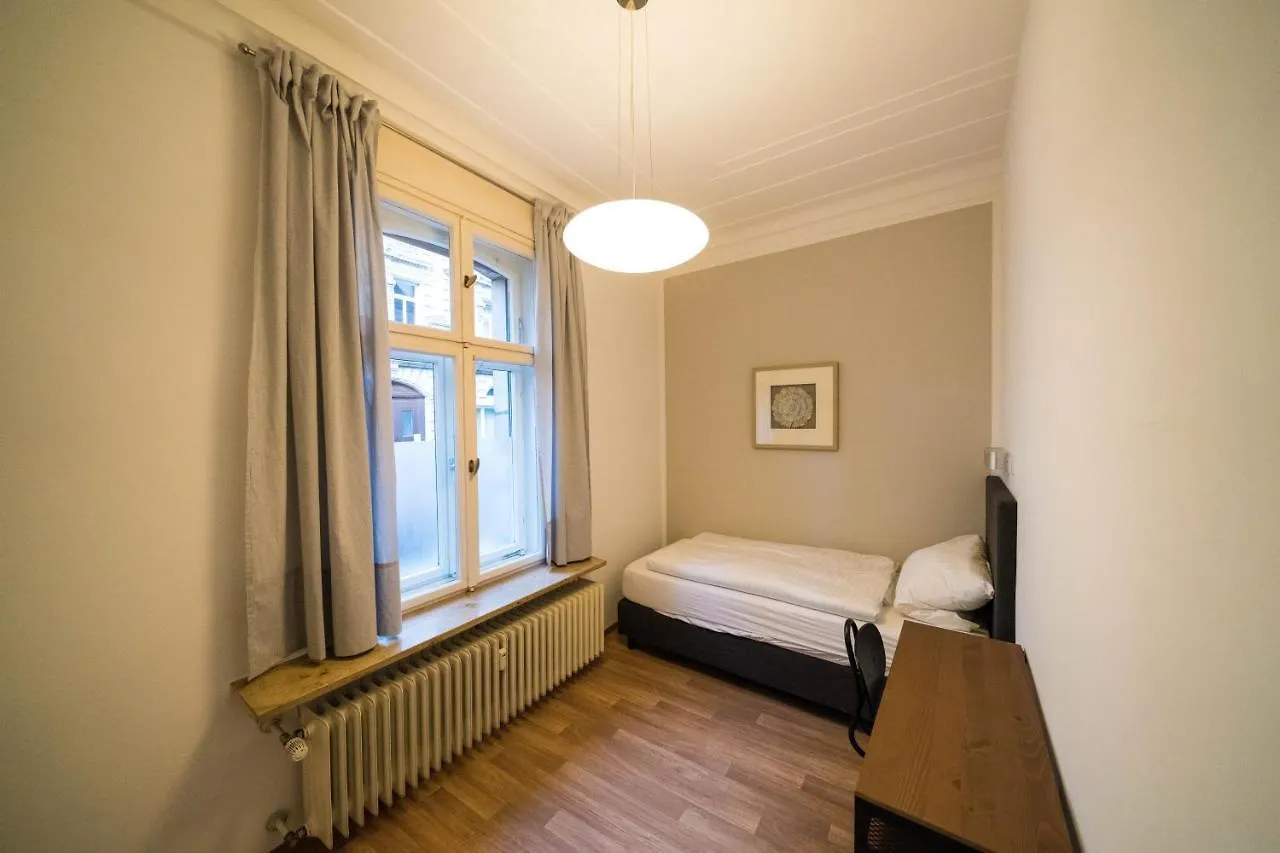 Aparthotel Villa Elon Fuerth
